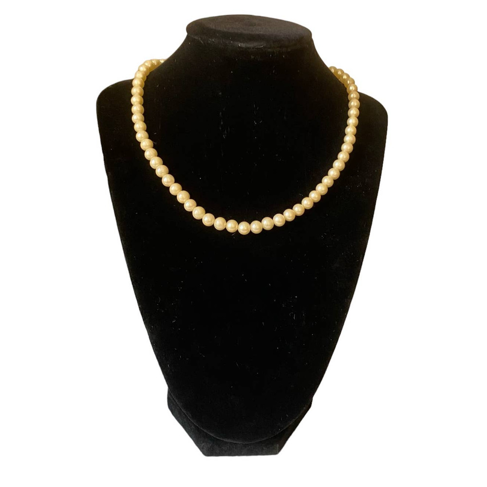 Vintage Japan Cream Lustre Faux Pearl Necklace Choker Style 1950s Old Hollywood